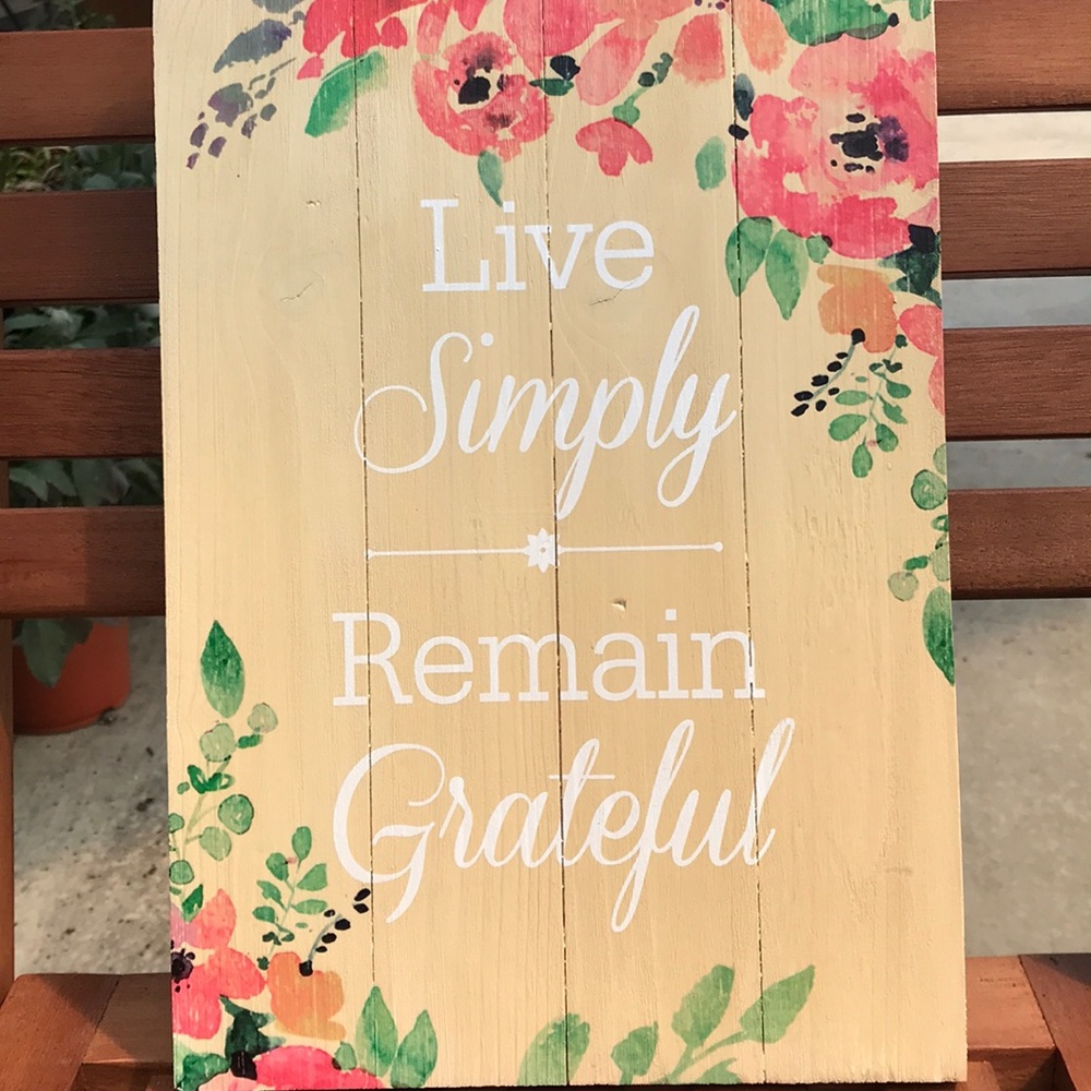 Live Simply, Remain Grateful Wall Art